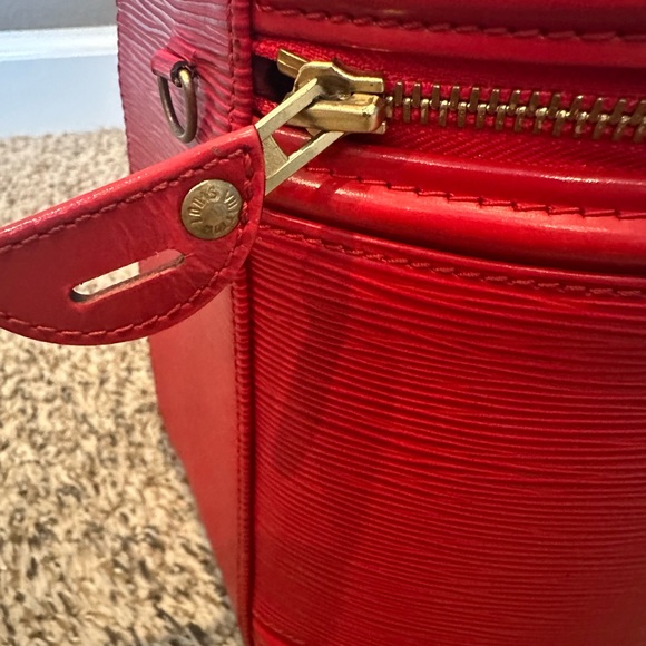 Louis Vuitton Red Epi Leather Cannes Bucket Bag with Top Handle - Picture 3 of 12